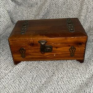 Vintage Brown Jewelry Organizer with Classic Design. Cedar lined.